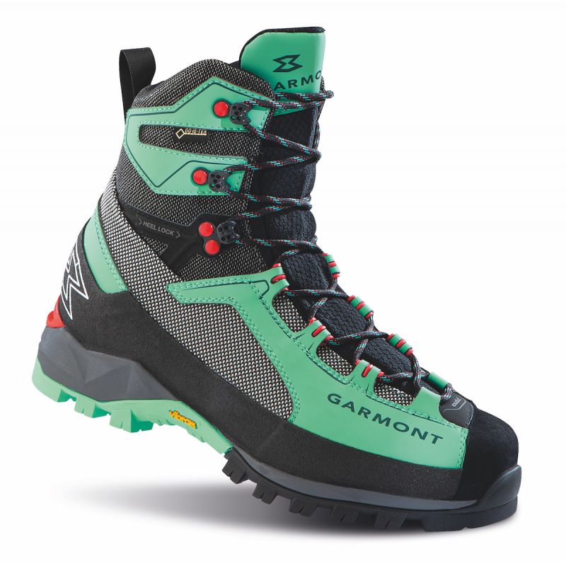 womens mountaineering boots